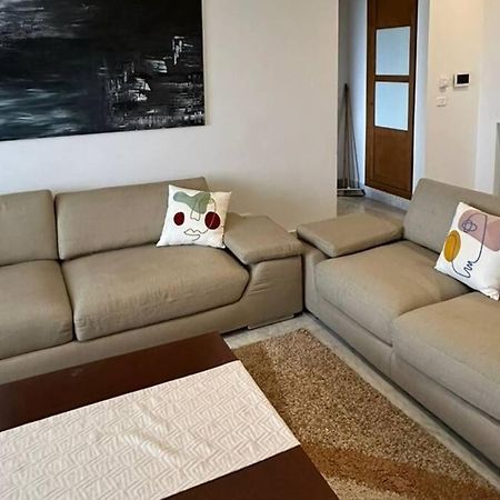 Un Tres Beau Studio Luxueux Ариана Екстериор снимка