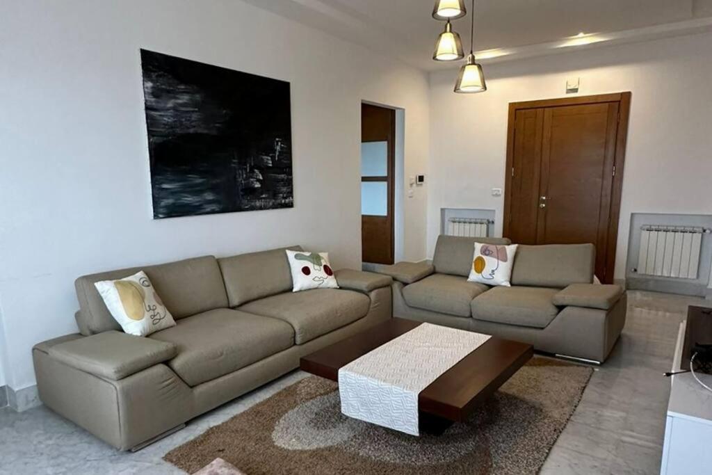 Un Tres Beau Studio Luxueux Ариана Екстериор снимка