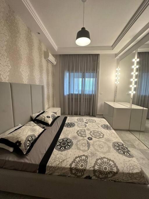 Un Tres Beau Studio Luxueux Ариана Екстериор снимка
